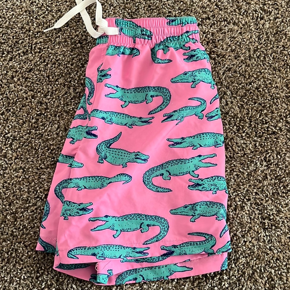 MENS CHUBBIES for sale!! Size small and like new